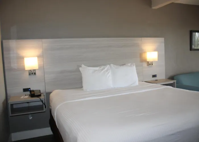 Quality Suites Deerfield Beach